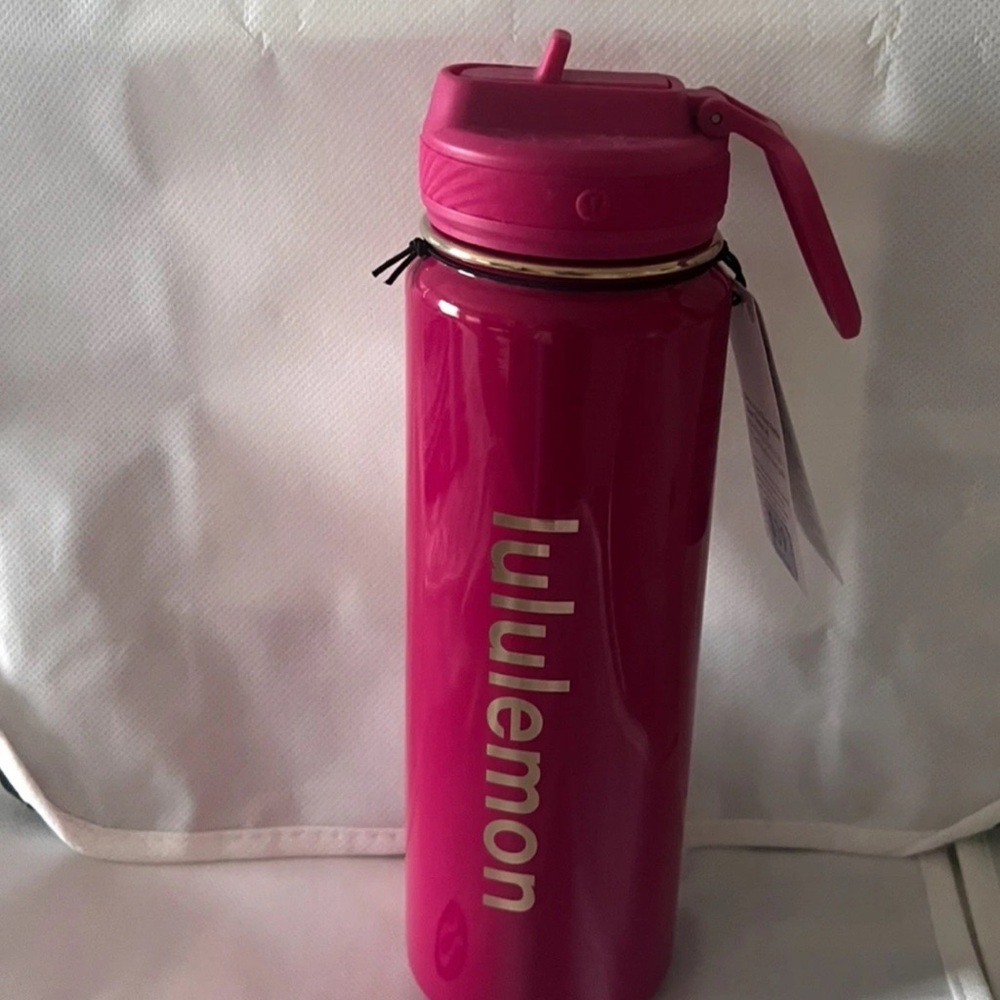 Lululemon NWT back to life spot bottle straw lid 24 oz passionate shine gold